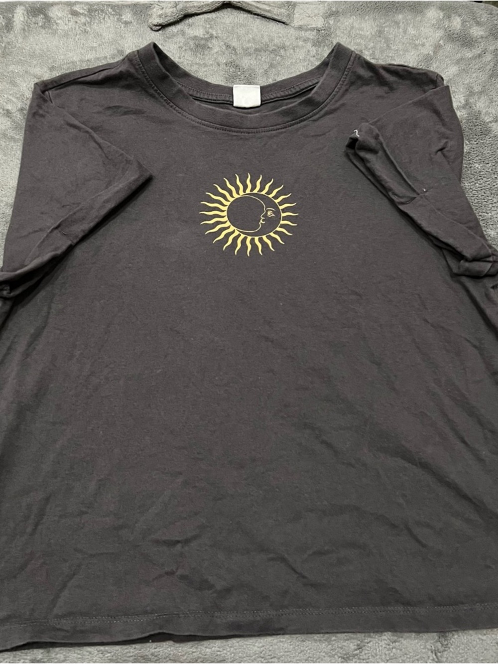 Junior’s Vibe N Black Short Sleeve Graphic Tee with Gold Sun Graphic